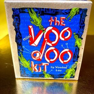THE VOO DOO KIT NWT BY VOODOO LOU INCLUDES DOLL PINS & SPELL & TECHNIQUES BOOK